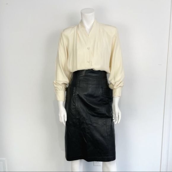 Vintage?80s?Dominic Bellissimo High Waisted Black Leather Skirt - Picture 3 of 16